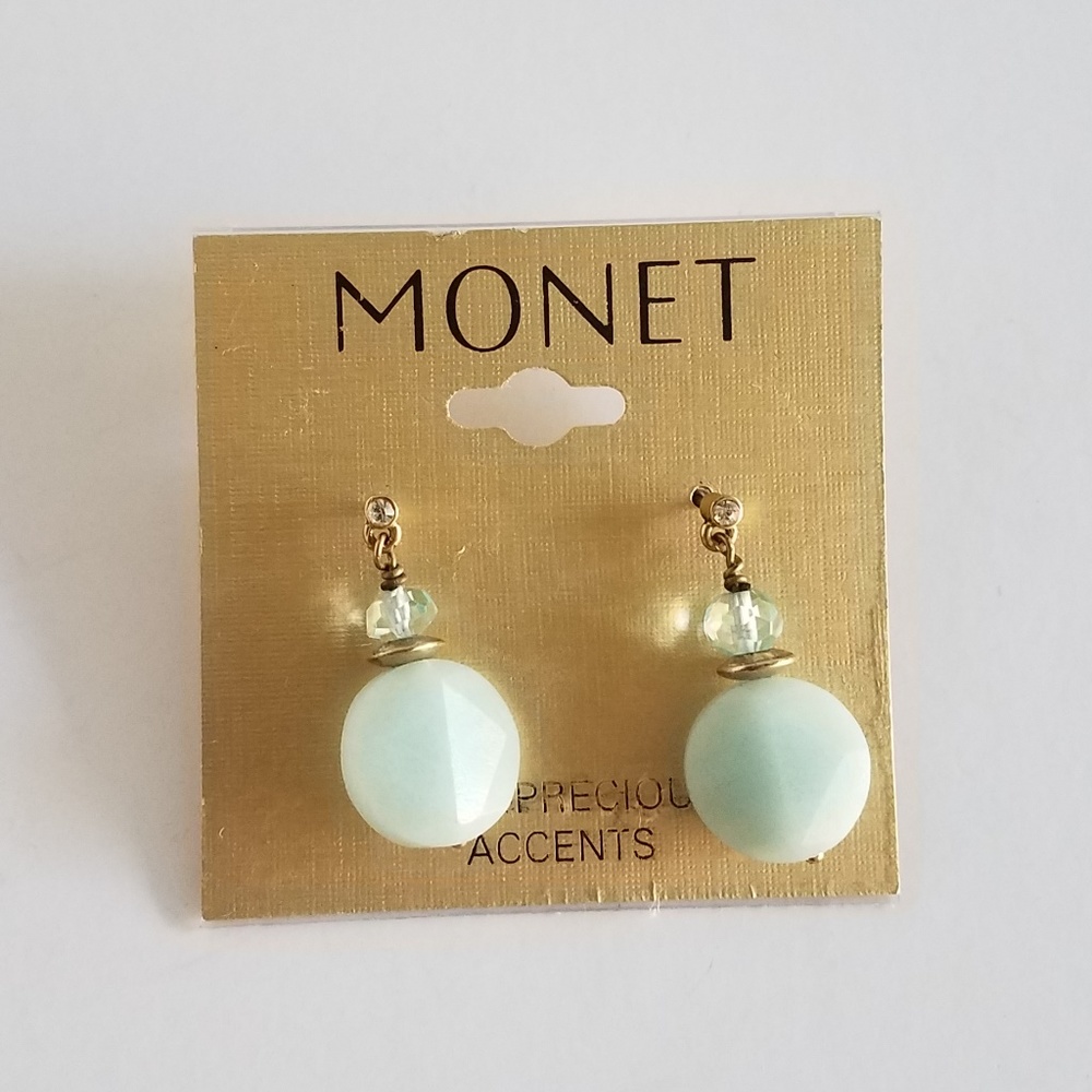 NWT MONET Stunning Gold & Light Green Round Stone